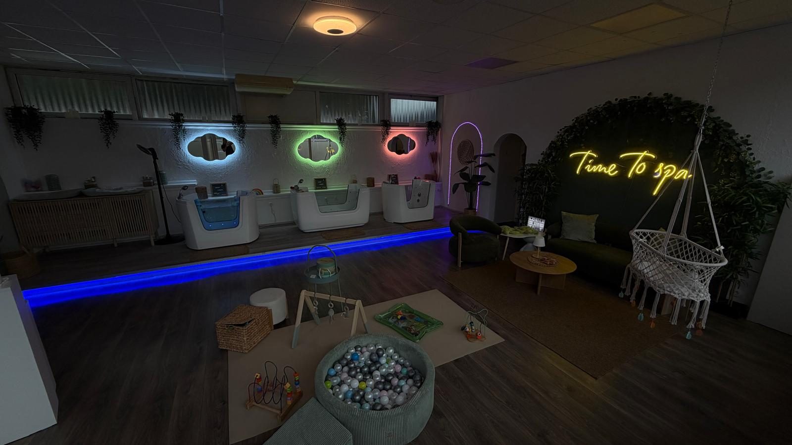 Blick in den Raum des Babyspa Phönix Dortmund